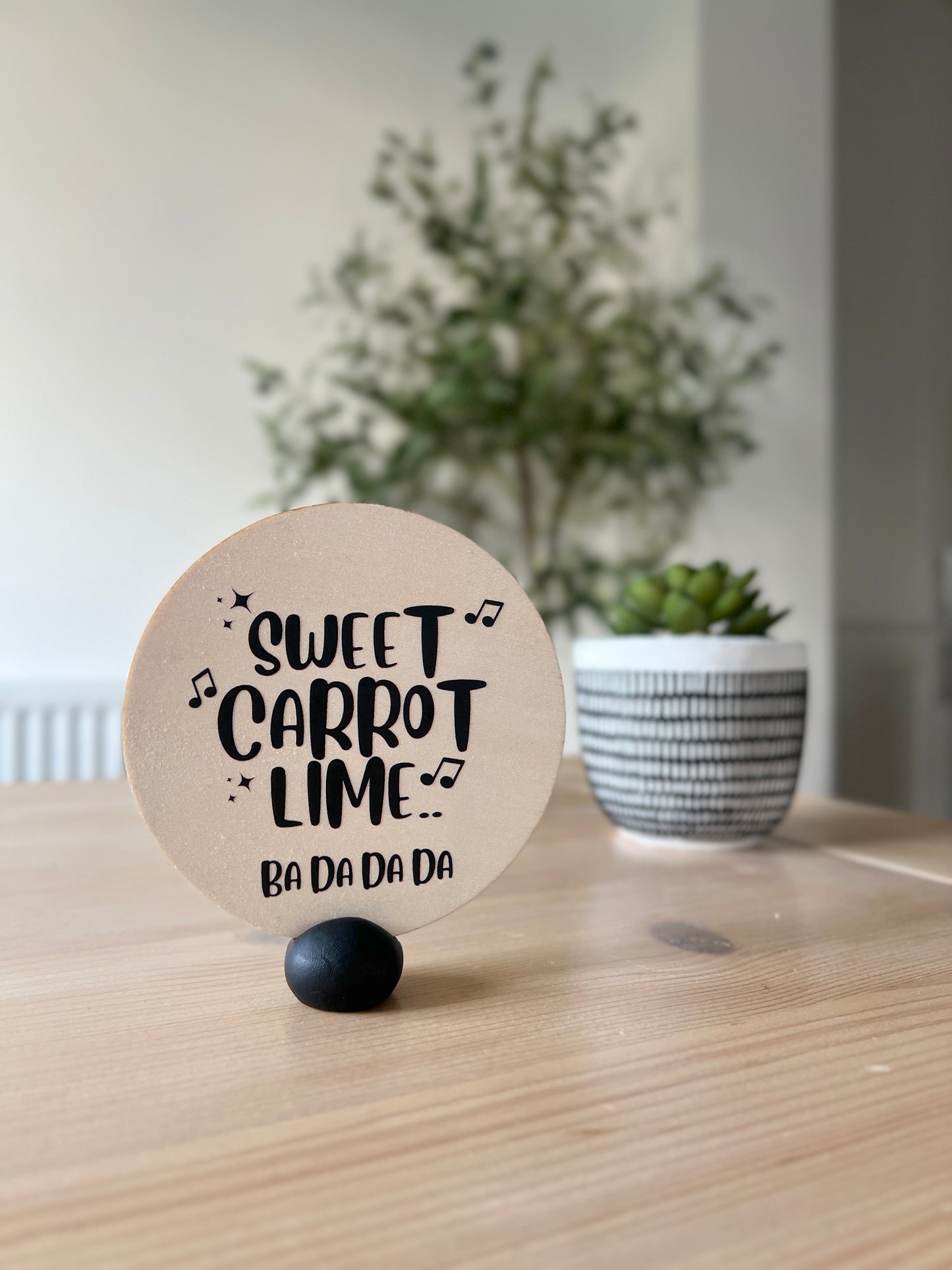 “Sweet Carrot Lime” Wooden Disk