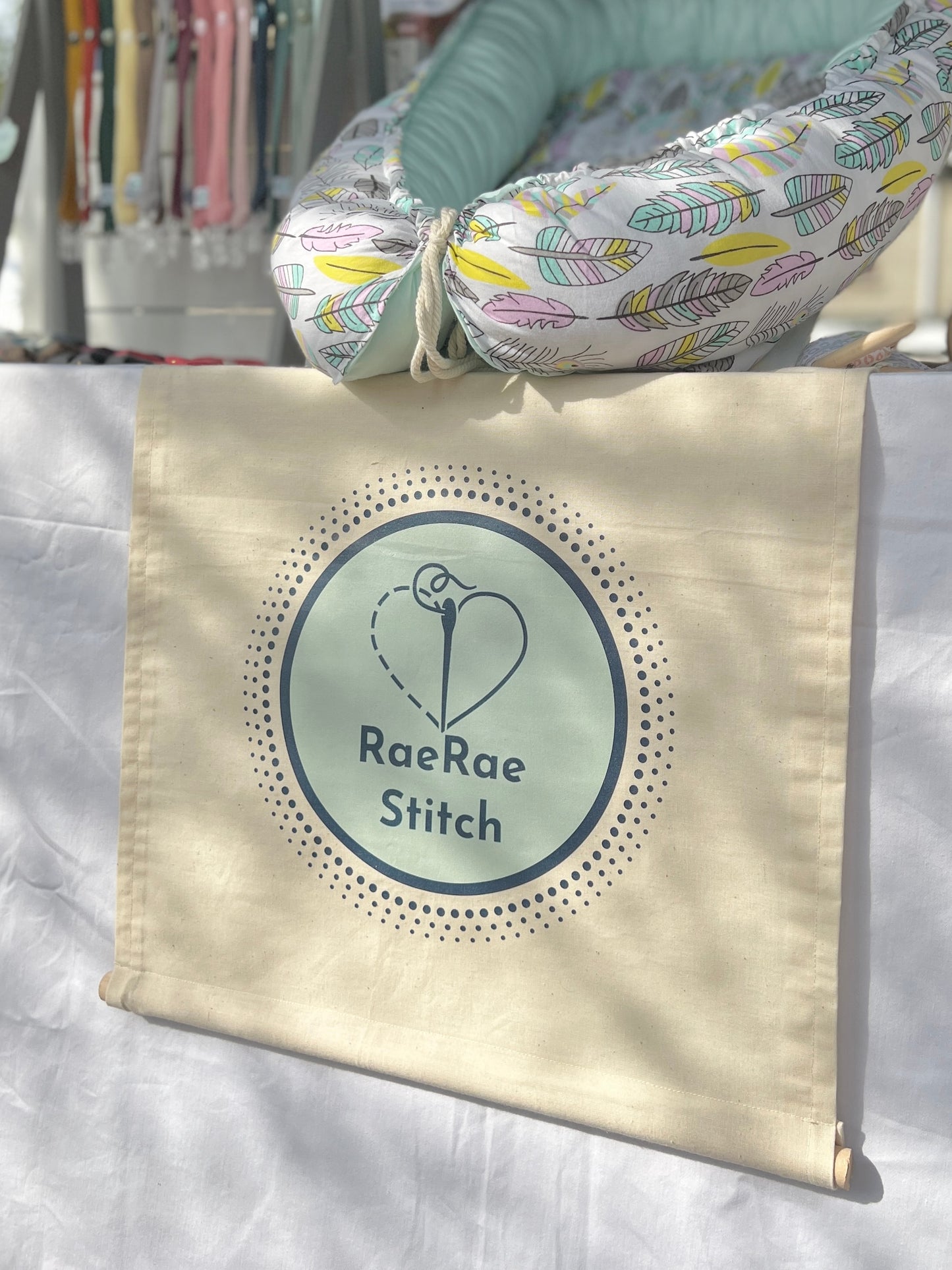 Logo Table Banner