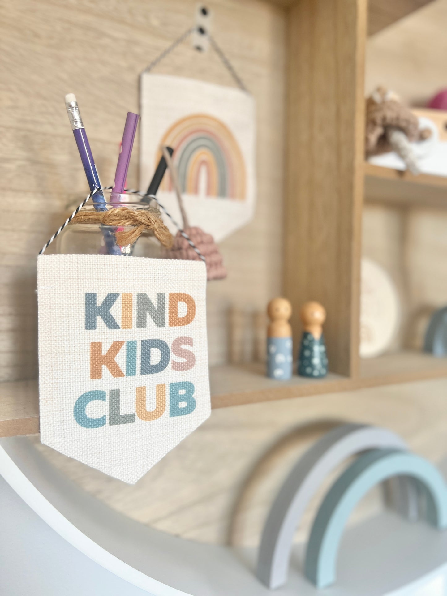 “Kind Kids Club” mini flag